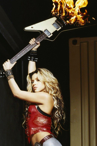      2013 Shakira Lovely