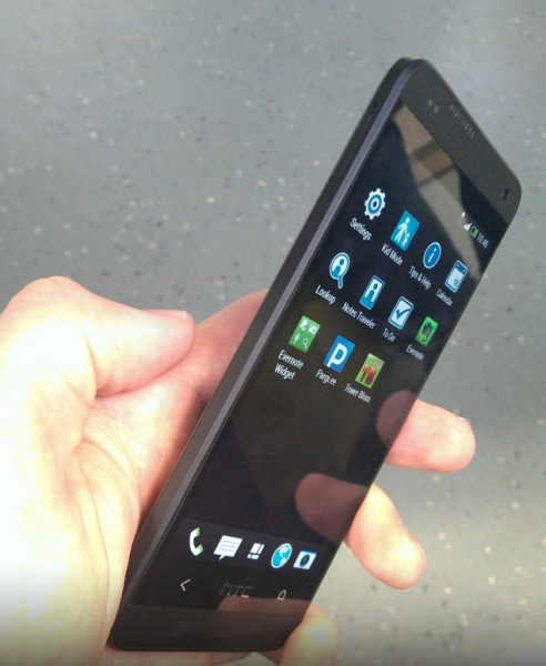   HTC One Mini