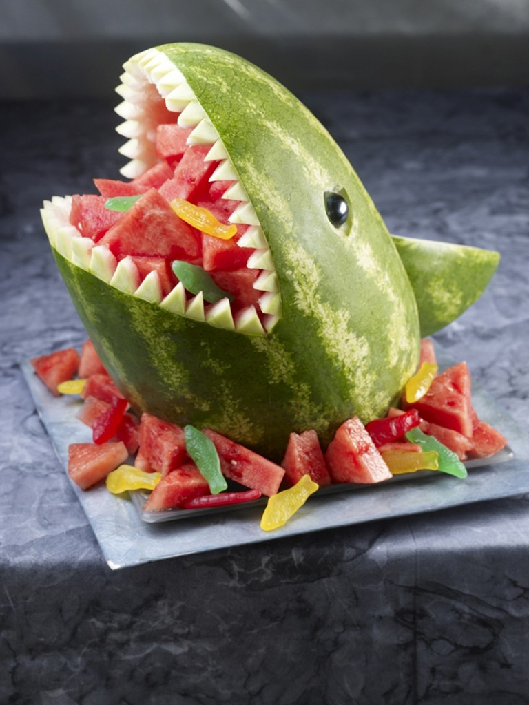 Carve_A_Watermelon_Designs_04_Shark