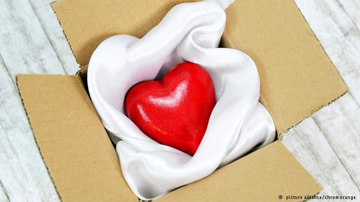 رسائل قصيرة للجوال في عيد الحب 2015