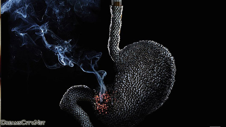 The-risk-of-smoking-on-the-stomach